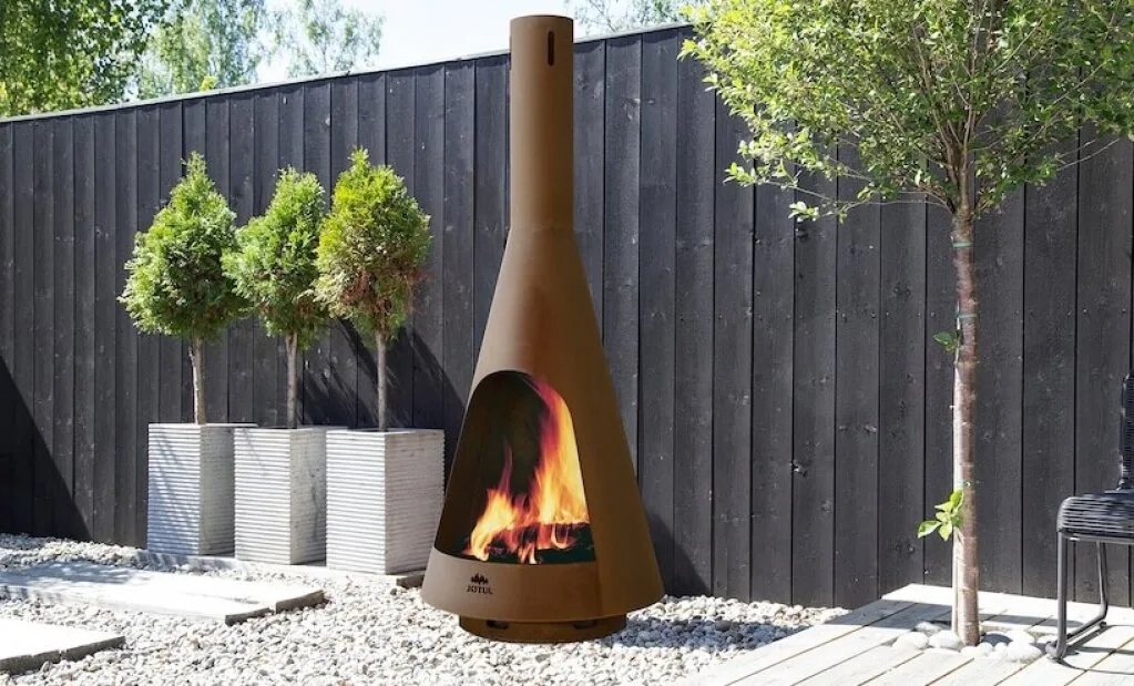 ulichnyy-kamin-jotul-froya-5425-r1024x768